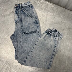 BDG Urban Outfitters Women’s Acid Wash High Rise Mom Jeans Size XS